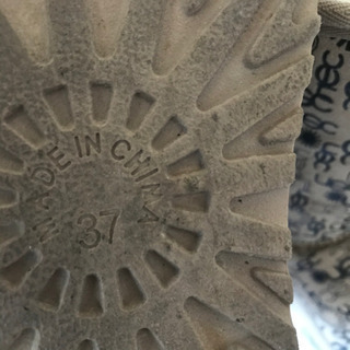 ムートンブーツの画像