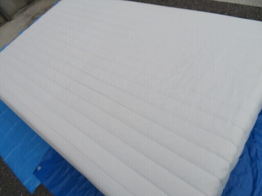 【連絡下さい！】人気のポケットコイルセミダブルベッドお安くお譲りいたします！