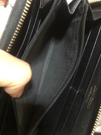 ジミーチュウ財布