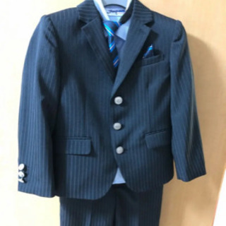 子供用スーツ110cmの画像