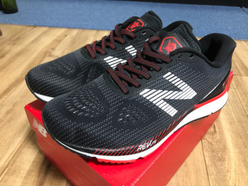 【美品】ニューバランス ランニングシューズ メンズ NB HANZOU ハンゾー ユー MHANZUB2 4E new balance