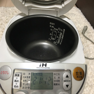 象印 炊飯器 型番NP-VE10の画像