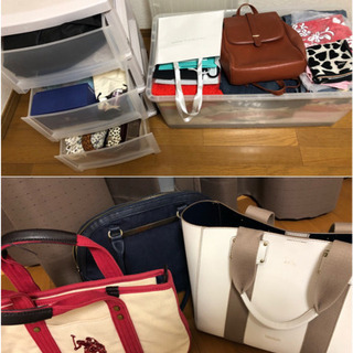 コスプレ衣装、レディース服、カバンなど30点以上