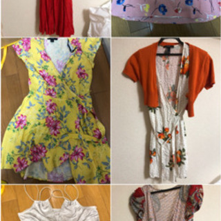 コスプレ衣装、レディース服、カバンなど30点以上の画像