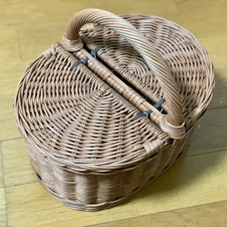 【2/24まで】カゴバッグ　なんと300円！！の画像