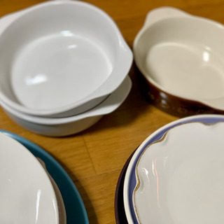 【2/24まで】お皿23点セット　なんと1000円！！の画像