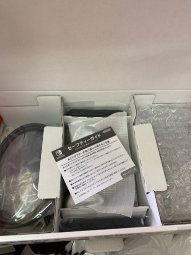 新品 新型 ニンテンドースイッチ グレーカラー