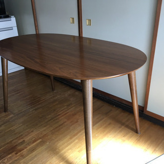 ダイニングテーブル