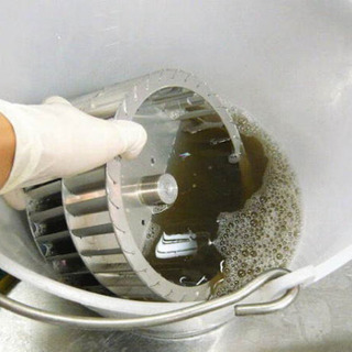 レンジフード清掃ならお任せ下さい！損害保険加入済み！油汚れを綺麗に致します！ - 神戸市