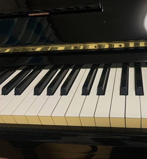 YAMAHA アップライトピアノ 3本ペダル