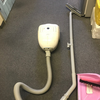 掃除機　サンヨー