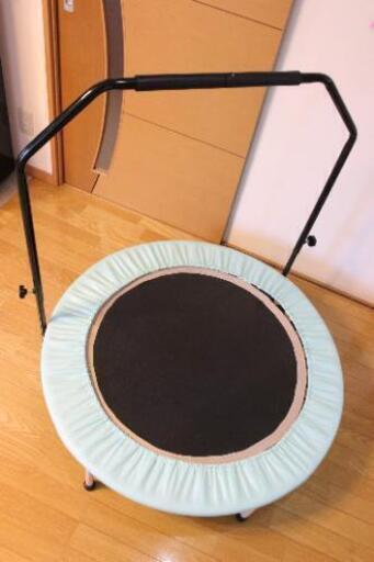【美品】トランポリン　手すり\u0026クッションマット付