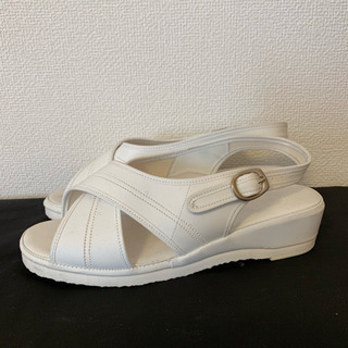 ナースシューズの画像