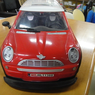 レトロカー mini cooper ミニクーパー ロング リムジン 赤 インテリアの画像
