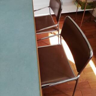 【スタッキングチェア】座面・背もたれ：茶色、脚・フレーム：クロム仕上　(13脚あります）バラでもＯＫ！の画像