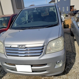 総額１７万円😉ノア　X😉AZR60😉銀😉車検２年付😉１５．９万㎞