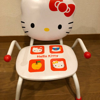 ハローキティー　子供用の椅子の画像