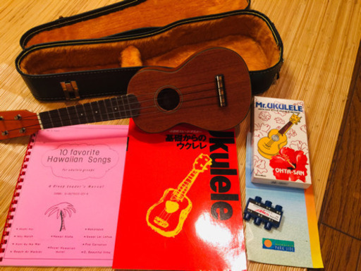 新品❤️ハワイのウクレレ専門店で購入