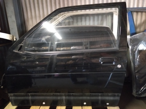 アルトワークスＣＲ２２Ｓ　左ドア（黒）