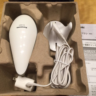 【美品】薄毛が気になる方へ 音波頭皮ブラシ EH-HM29-W