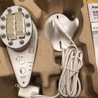 【美品】薄毛が気になる方へ 音波頭皮ブラシ EH-HM29-Wの画像