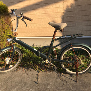 パンクしてる自転車