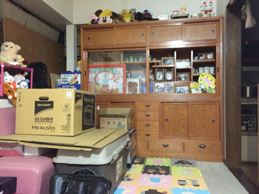 和茶箪笥　家具屋さんのワンメイド　結構大きくて重たいです