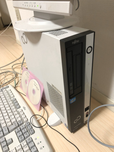 ESPRIMO D582/E リカバリーDVD ディスプレイ付きデスクトップPC
