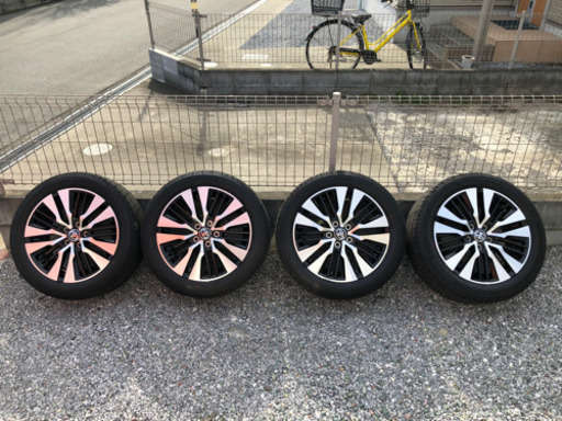 アルファード/ヴェルファイア30系　後期 純正タイヤ　18インチ