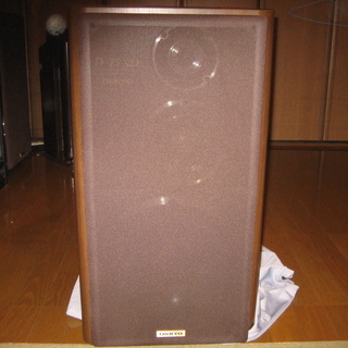 オンキョーの3ウェイ3スピーカーD-77XDの画像
