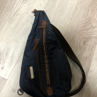 AIGLE ショルダーバッグ　エーグル