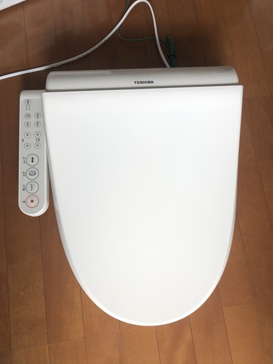 【美品】東芝温水洗浄便座