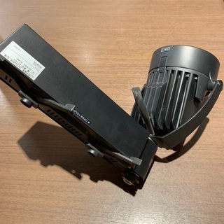 LED スポットライト ERS3348W の画像