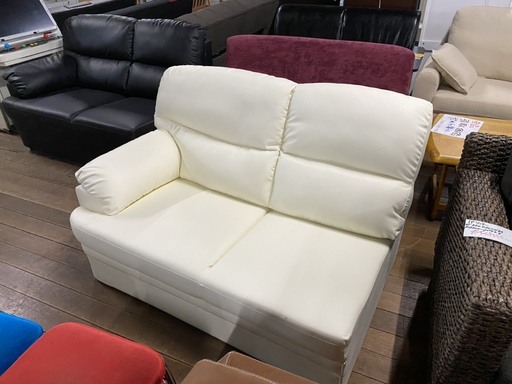 ソファーセット外れ！２Pソファーを激安価格5980円です！早いもの勝ちです！取り置きは致しません。