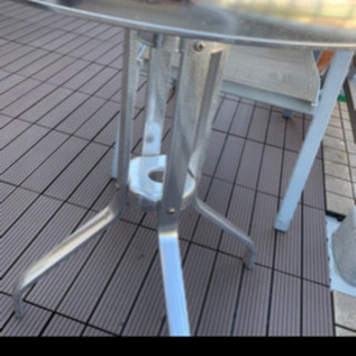 ガーデンテーブル+椅子セットの画像