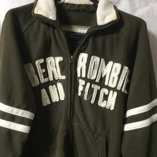 １２５０円アバクロ　男性用　前あきトレナーの画像