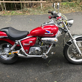 ホンダ　マグナ50