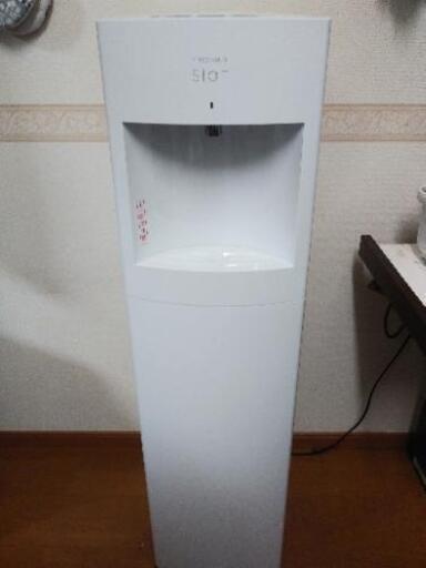 フレシャス、ウォーターサーバー(約４ヶ月使用)と水5400円分
