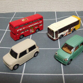 トミカ詰め合わせ16台の画像