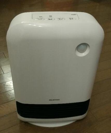 アイリスオーヤマ 大風量 セラミックファンヒーター 人感センサー付き 1200W マイコン式 押しボタンタイプ ホワイト PDH-1200TD1-W\n\n