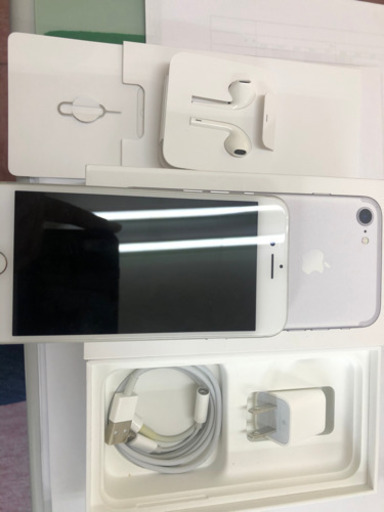 iPhone7 128GB 美品