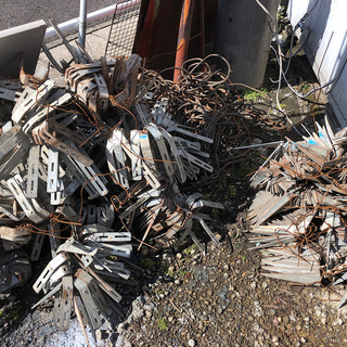 型枠　金物　クサビ　Ｕ字　鋼管受　山　愛知　岐阜
