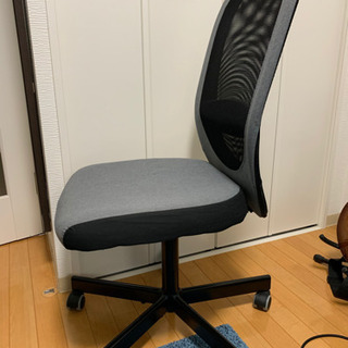 【オフィスチェア】IKEA  FLINTAN※感圧式ロック付きの画像