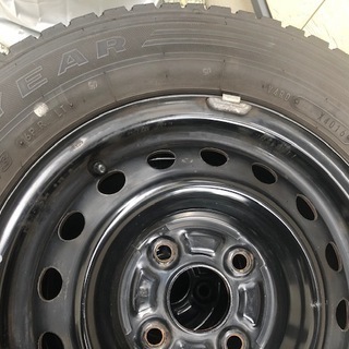 165R13 6PR LT 鉄ホイール付きラジアルタイヤ4本の画像