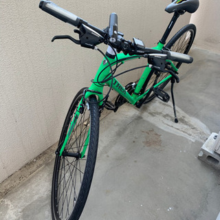 TREK FX3 クロスバイクの画像