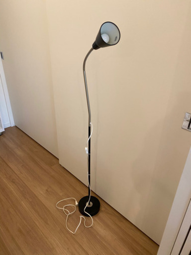 IKEA スタンドライト譲ります