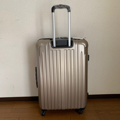 【新品未使用】大型スーツケース　