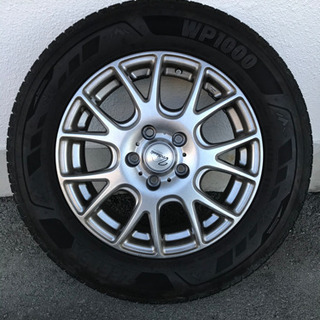 215/65R16 スタッドレスタイヤ　4本セット