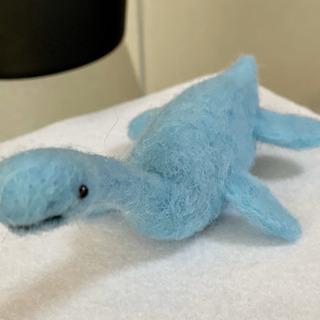 羊毛フェルト　プルシオサウルス（中）の画像