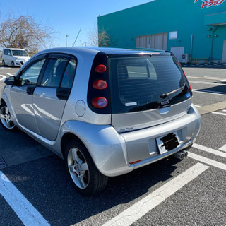 平成16年式 スマートフォーフォー 希少のツインムーンルーフ付 低走行車両 ETC ナビの画像